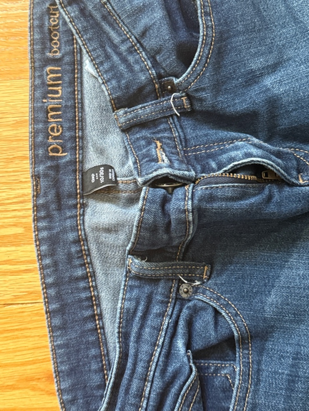 GAP Women's Dark Blue Flare Jeans - Picture 2 of 3